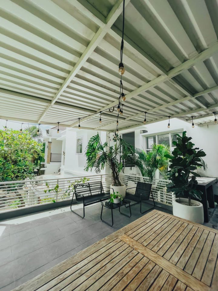 🏡 Exclusive Freehold Cluster Townhouse in Kerobokan – One Gate System