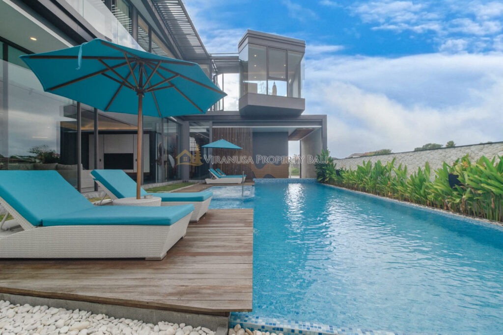 🏡 Luxury 5-Bedroom Villa with Rooftop Views – Bumbak, Umalas