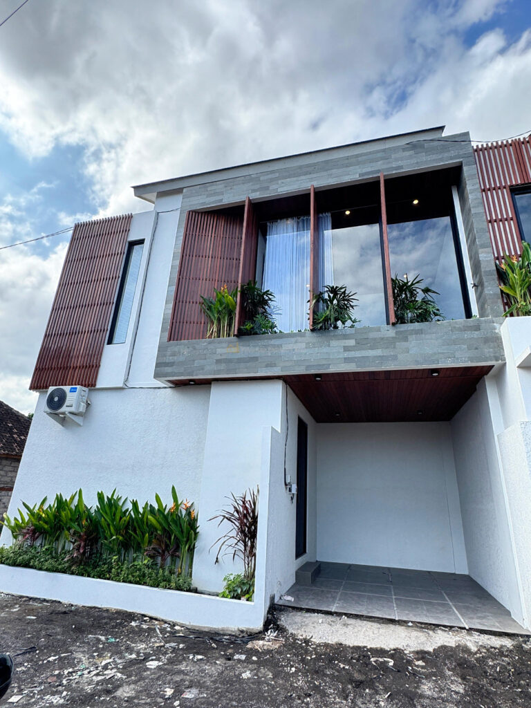 🏡 Brand New 3BR Freehold Villa in Padonan – Fully Furnished Near Canggu